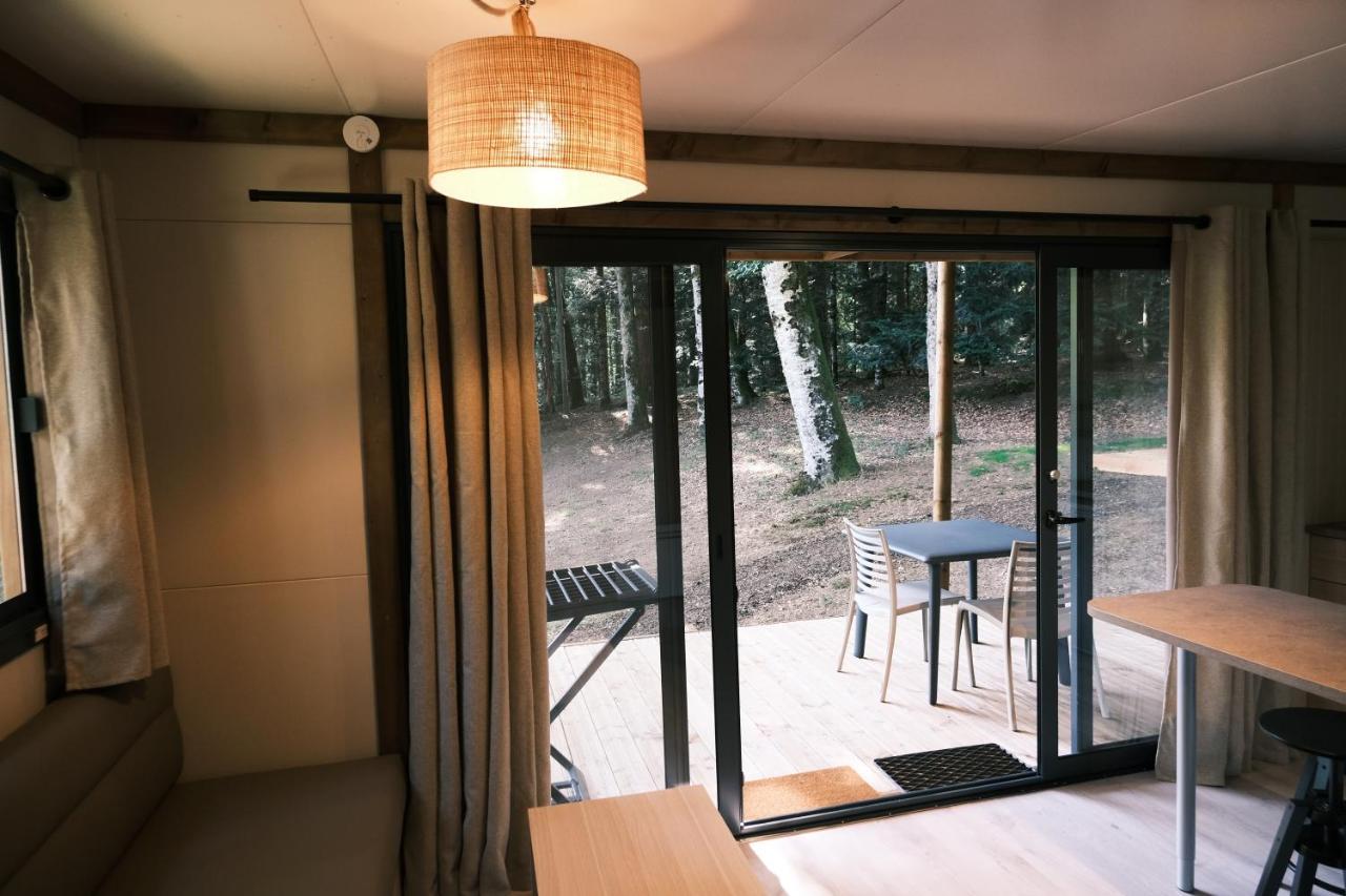Lodge Avec Spa Privatif - Foret Et Lac Liginiac Buitenkant foto