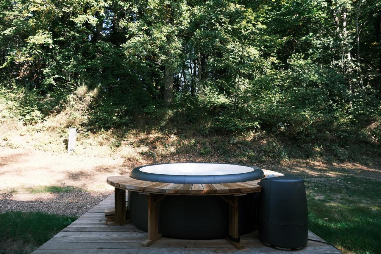 Lodge Avec Spa Privatif - Foret Et Lac Liginiac Buitenkant foto